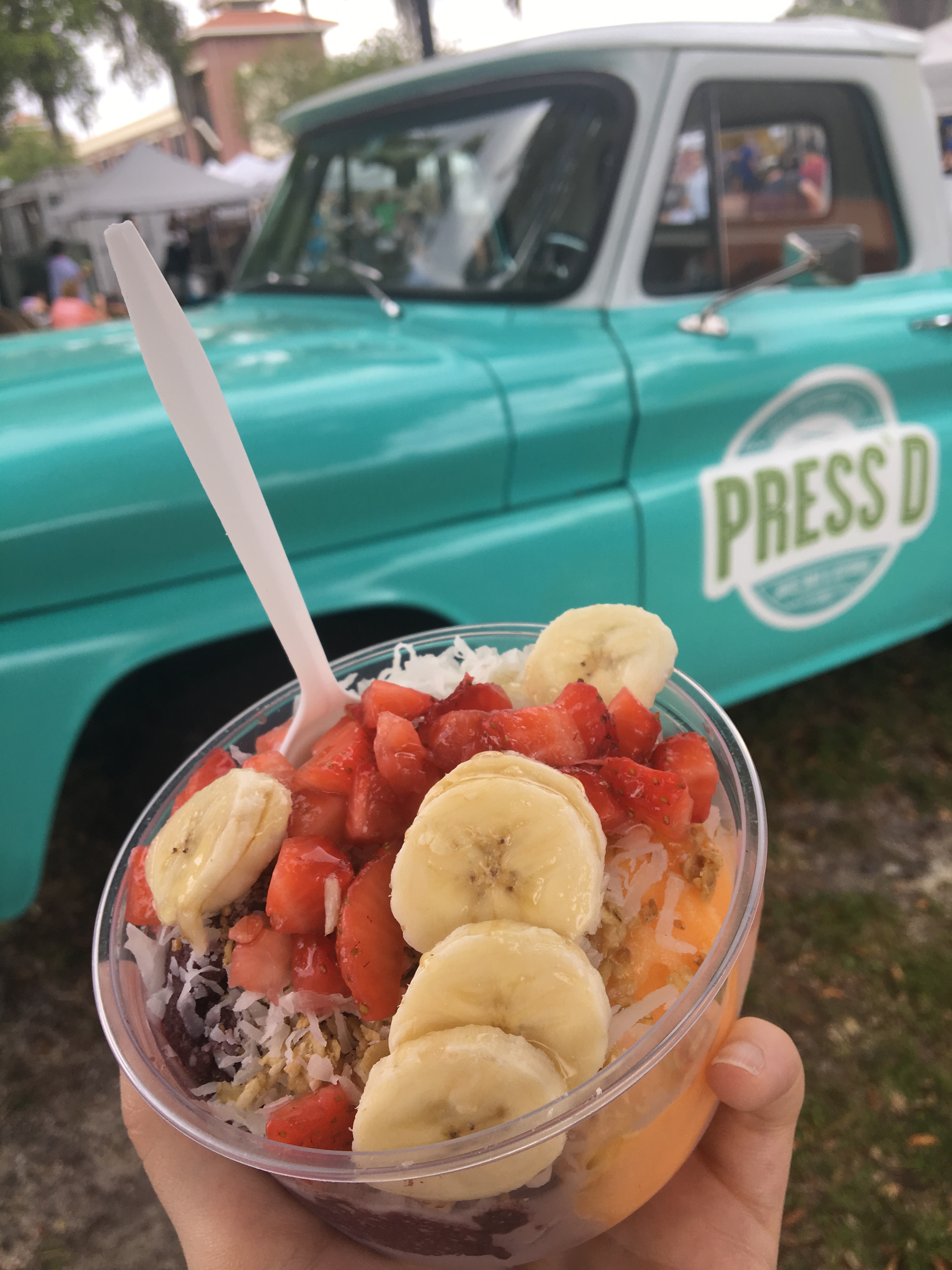 Enjoy an açaí bowl from the local Winter Park farmers market in Orlando